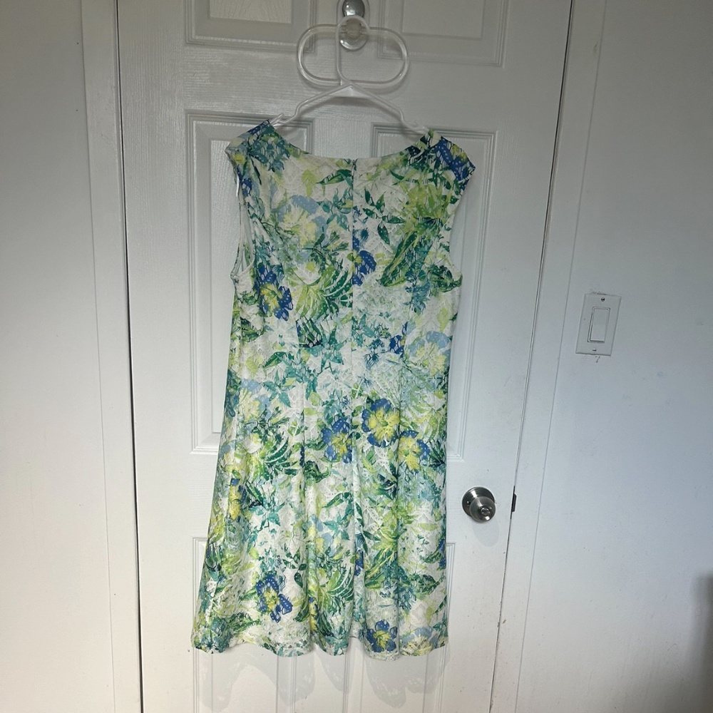 Dental chic dress